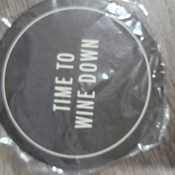 Wine Bundle 🍷🍷🍷 🌺🌻⚘🌸 - Picture 7 of 9